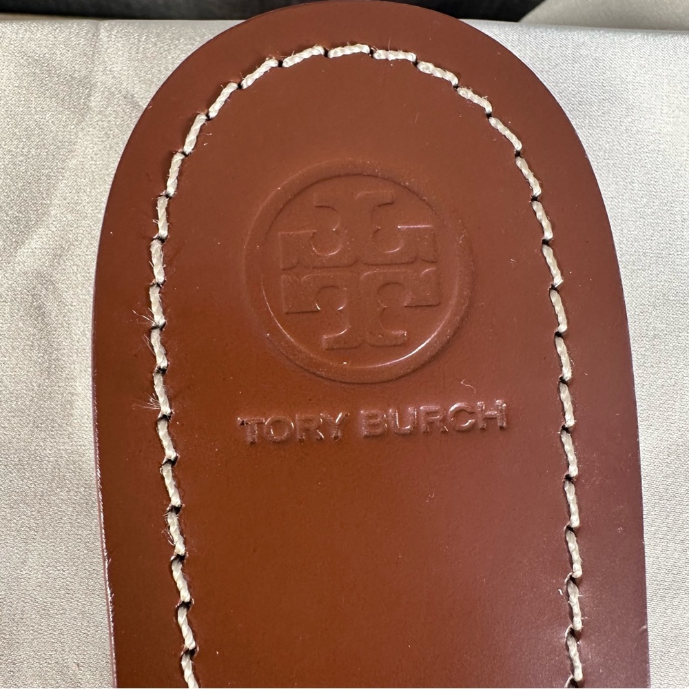 Tory Burch Pink Logo Thong Sandals on Brown Footbed - Picture 5 of 7